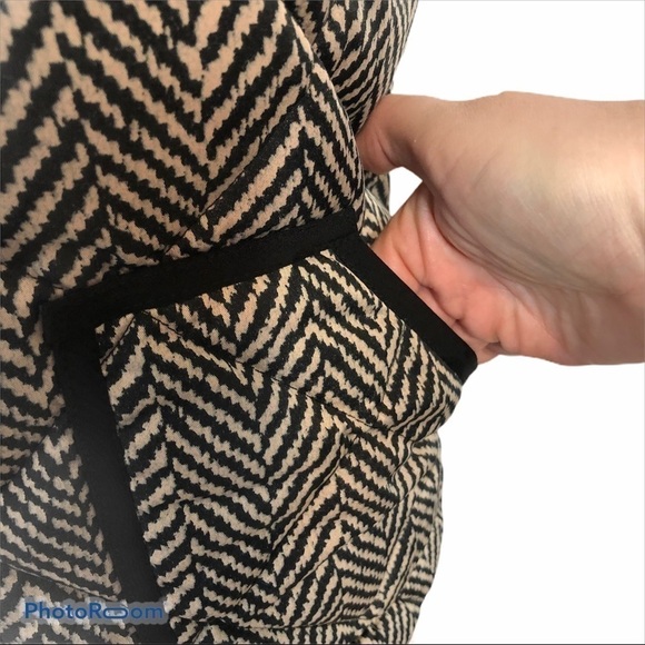 J.Crew Down Filled Excursion Puffer Vest Sz XS Full Zip Women’s Black Tan - Picture 2 of 6